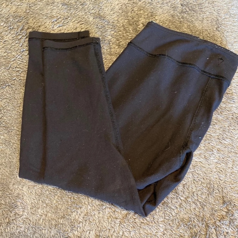 Black Ivivva Reversible Capri Leggings